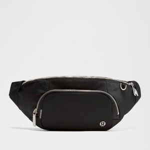 Lululemon Everywhere Belt Bag Extra Large Metal Hardware